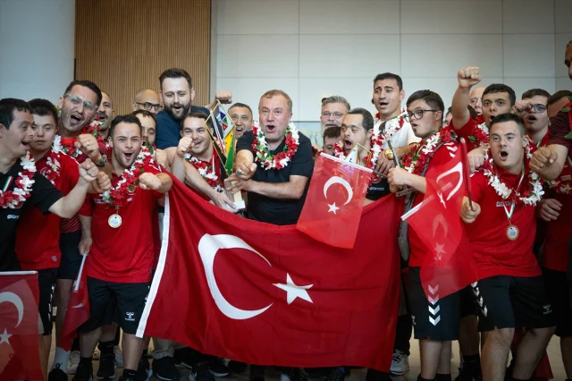 Özel Sporcuların Avrupa'daki Büyük Başarısı: Gururla Döndüler