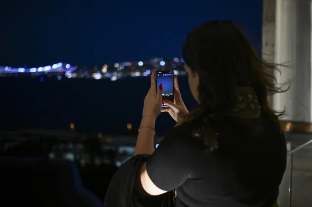 Topkapı Sarayı Gece Turlarıyla Tarihin Işıltısını Yaşatıyor