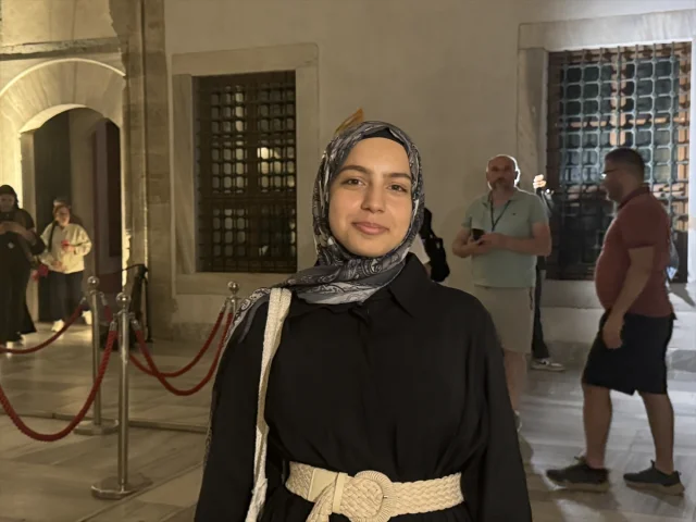 Topkapı Sarayı Gece Turlarıyla Tarihin Işıltısını Yaşatıyor