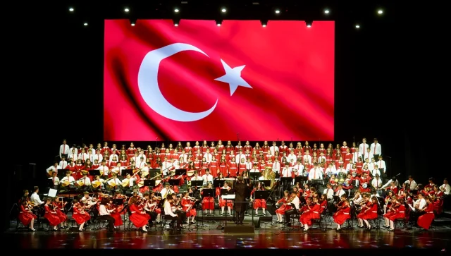 Cumhurbaşkanlığı Çocuk Orkestrası İstanbullularla Buluştu