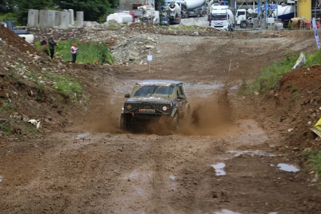 Karadeniz Off-Road Kupası Rize'de Nefes Kesti