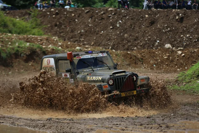 Karadeniz Off-Road Kupası Rize'de Nefes Kesti