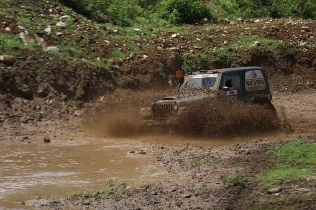 Karadeniz Off-Road Kupası Rize'de Nefes Kesti