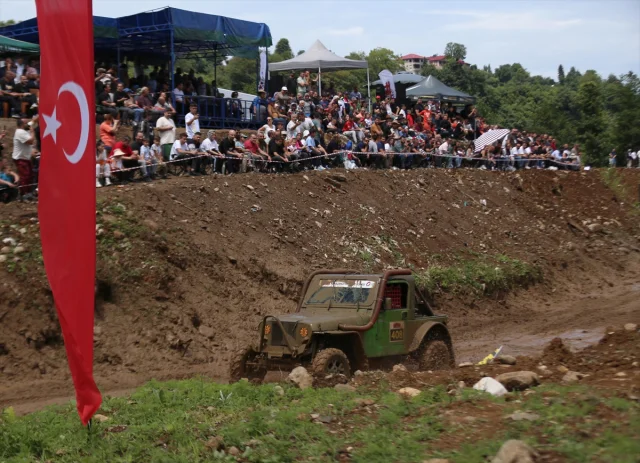 Karadeniz Off-Road Kupası Rize'de Nefes Kesti