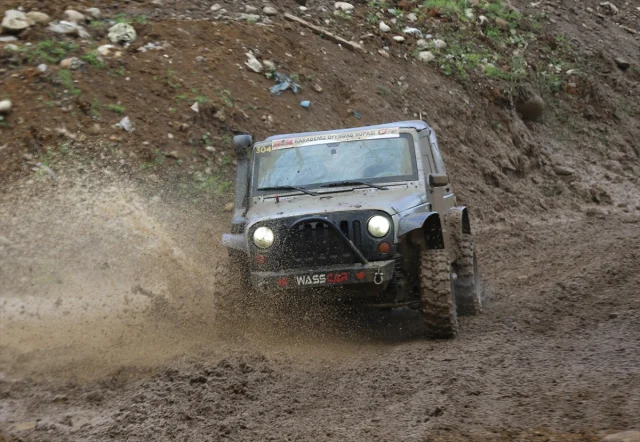 Karadeniz Off-Road Kupası Rize'de Nefes Kesti