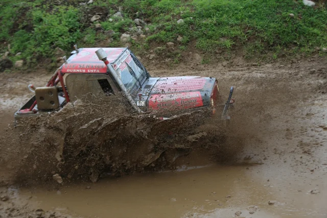 Karadeniz Off-Road Kupası Rize'de Nefes Kesti