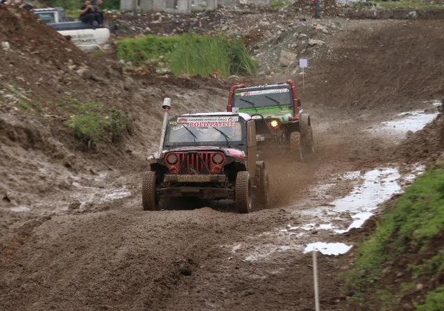 Karadeniz Off-Road Kupası Rize'de Nefes Kesti
