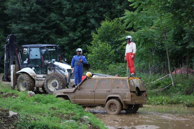 Karadeniz Off-Road Kupası Rize'de Nefes Kesti