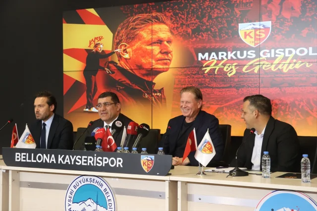 Kayserispor'da Markus Gisdol'un Yeni Dönemi Başladı