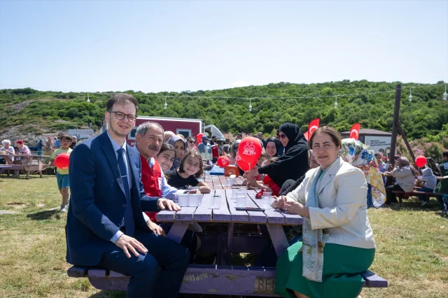 Sarıyer'de Dijital Bağlar Güçlendi: Aile Şenliği Yoğun İlgi...