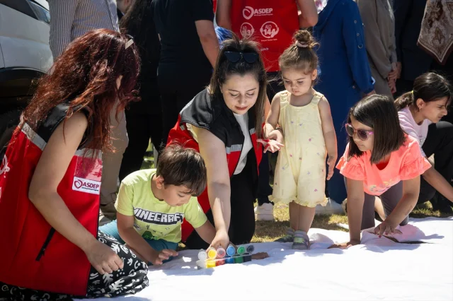 Sarıyer'de Dijital Bağlar Güçlendi: Aile Şenliği Yoğun İlgi Gördü