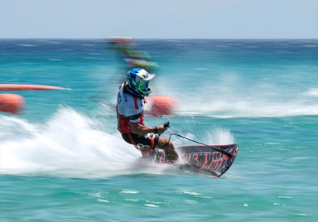 Dünya Motosurf Şampiyonası Çeşme'de Coşkulu Finalle Son Buldu
