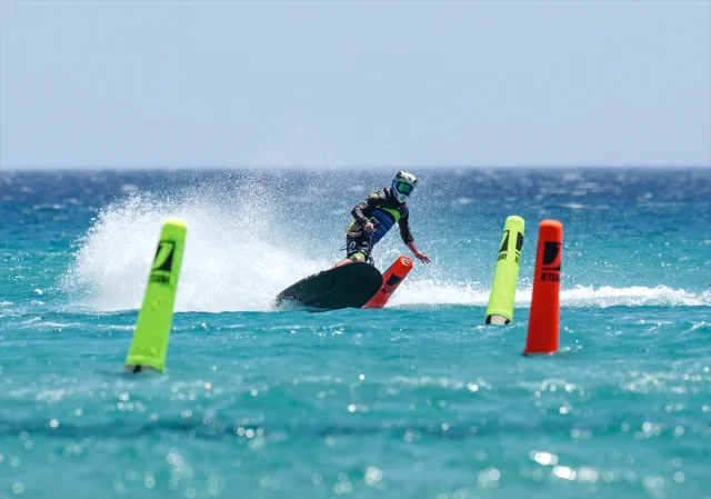 Dünya Motosurf Şampiyonası Çeşme'de Coşkulu Finalle Son Buldu