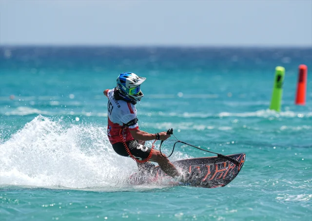 Dünya Motosurf Şampiyonası Çeşme'de Coşkulu Finalle Son Buldu