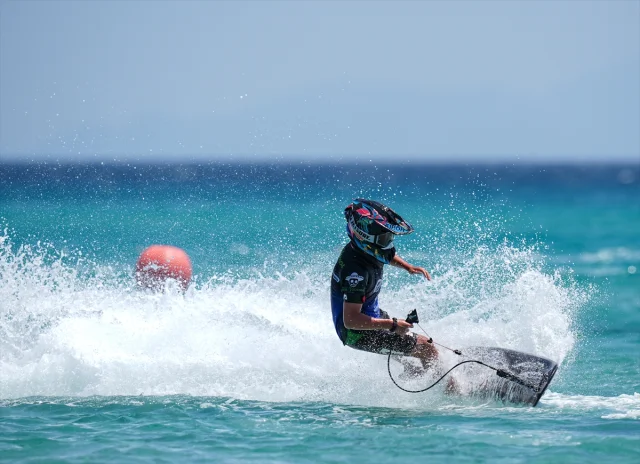 Dünya Motosurf Şampiyonası Çeşme'de Coşkulu Finalle Son Buldu