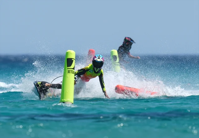 Dünya Motosurf Şampiyonası Çeşme'de Coşkulu Finalle Son Buldu