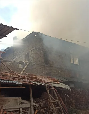Burdur'da İğdeli Köyü'nü Sarsan Yangın Felaketi