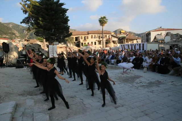 Hatay'da Tarihi Kilisenin Avlusunda Unutulmaz Anma Etkinliği