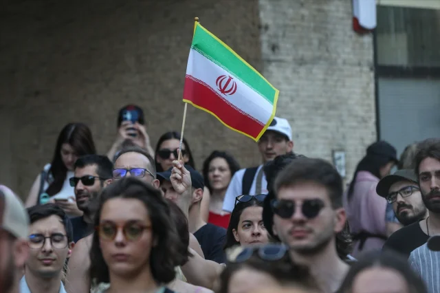 Belgrad'da İsrail'e Silah Yardımı Protestosu Büyüyor