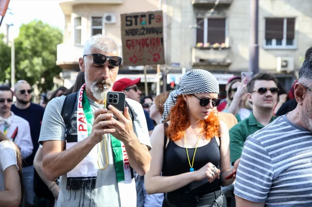 Belgrad'da İsrail'e Silah Yardımı Protestosu Büyüyor