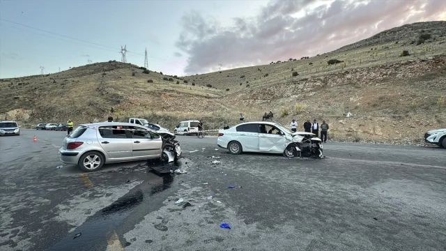 Malatya'da Trafik Kazası 11 Kişiyi Yaraladı