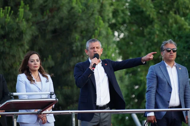 CHP Lideri Özel'den Tekirdağ Mitinginde Sert Eleştiriler