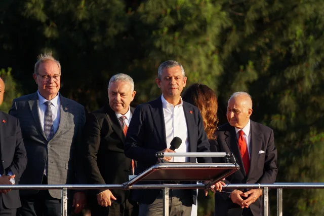 CHP Lideri Özel'den Tekirdağ Mitinginde Sert Eleştiriler