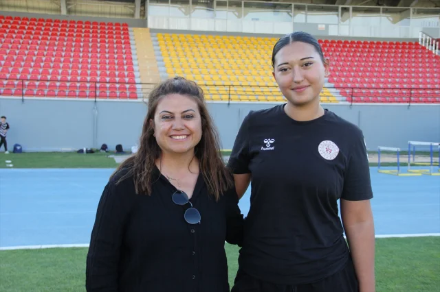 Eski Milli Atlet Kanseri Yendi Yetiştirdiği Sporcularla Olim...