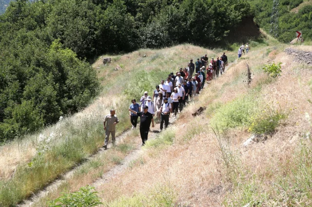 Muş'ta Doğayla Buluşma Yürüyüşü: Vali ve Doğaseverler Adım A...