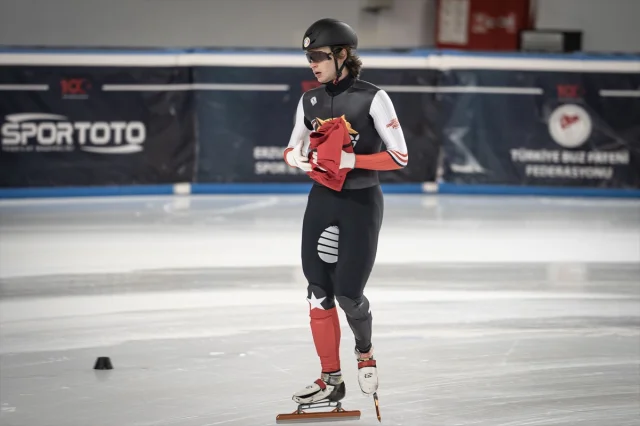 Türk Milli Takımına Katılan Denis Örs Olimpiyat Yolunda