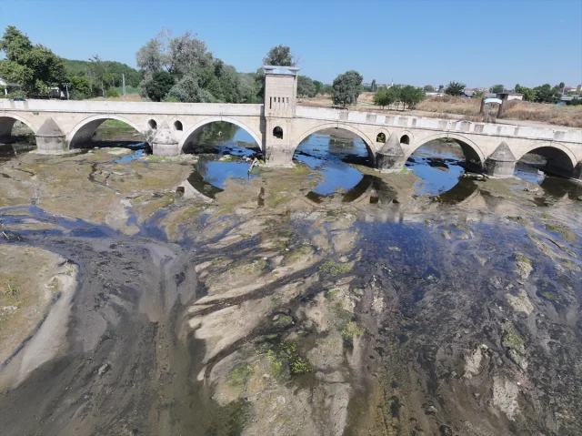 Tunca Nehri'nin Kuraklık Nedeniyle Su Seviyesindeki Düşüş Endişelendiriyor
