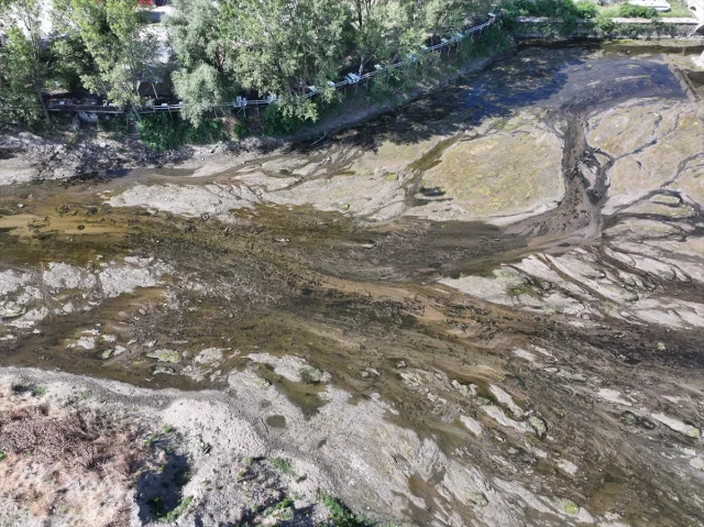 Tunca Nehri'nin Kuraklık Nedeniyle Su Seviyesindeki Düşüş Endişelendiriyor