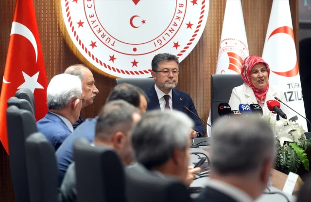 Kızılay ve Tarım Bakanlığı El Ele: Kan Bağışçıları İçin Fidan Dönemi