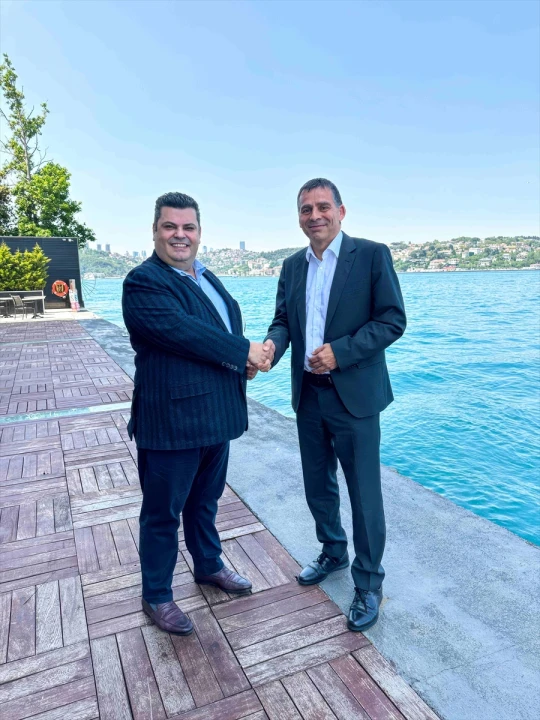 Aras Kargo ve Avusturya Postanesi Ortaklığı On Yıl Daha Devam Edecek