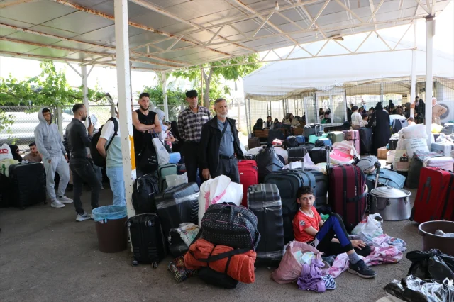 Suriyelilerin Dönüş Yolculuğu Bayramdan Önce Hareketlendi