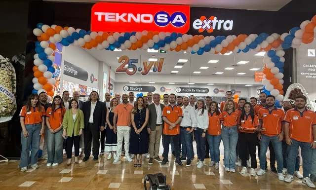 Teknosa, İzmir Optimum'da Müşteri Deneyimini Yeniden Tanımlı...