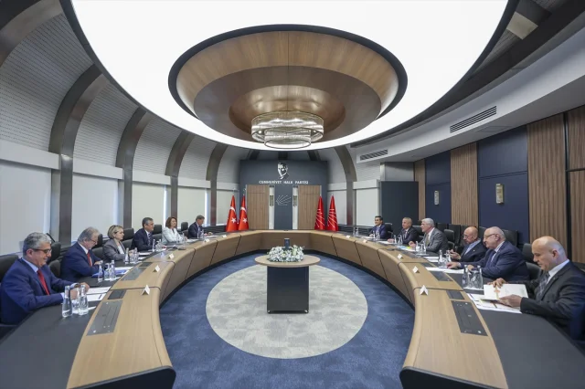 CHP ve İYİ Parti Liderlerinden Kritik Görüşme