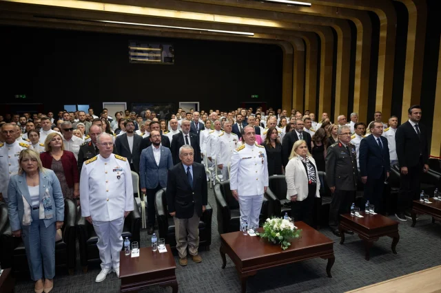 Çakı Cevizi Belgeseli İstanbul'da Görkemli Bir Gala ile Tanıtıldı