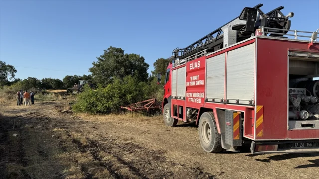 Çanakkale'de Tarım Arazisinde Çıkan Yangın Hızla Kontrol Altına Alındı
