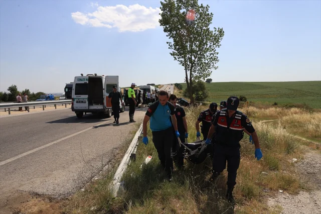 Edirne'deki Ağır Trafik Kazasında Keder ve Yas