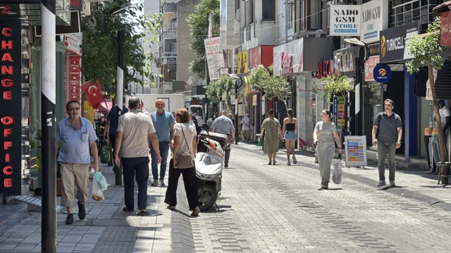 Trakya'da Kavurucu Sıcaklar Hayatı Etkiliyor