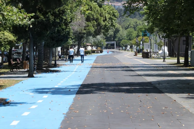 Trakya'da Kavurucu Sıcaklar Hayatı Etkiliyor