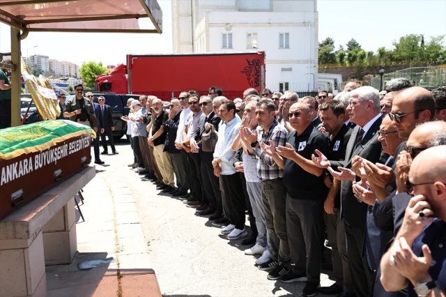 İYİ Parti Lideri Adana'da Duygusal Veda