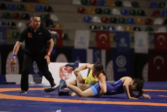 Uluslararası Güreş Turnuvası Kocaeli'de Başladı