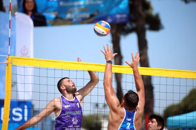 Aydın'da Plaj Voleybolu Coşkusu Başladı