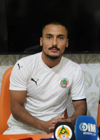 Alanyaspor'un Yeni Yıldızı: İbrahim Kaya ile Dört Yıllık Anlaşma