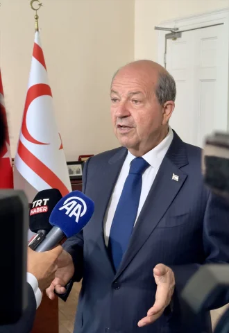 Ersin Tatar'dan KKTC'ye Direkt Uçuş Çağrısı