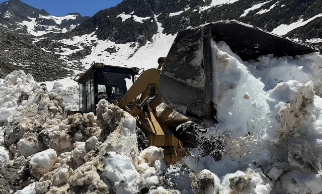 Rize Yaylalarında Karla Mücadelede Zorlu Sınav