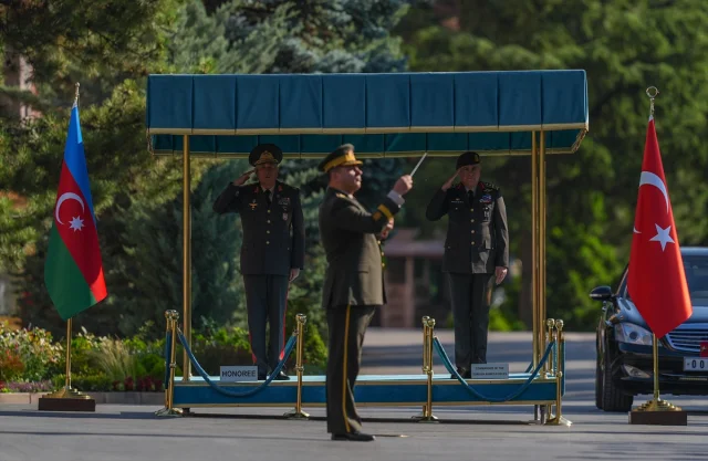 Türkiye ve Azerbaycan Arasında Stratejik Görüşme