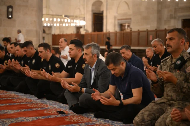 Edirne Vali Yardımcısı için Üç Şerefeli Camii'nde Duygusal Mevlit Programı